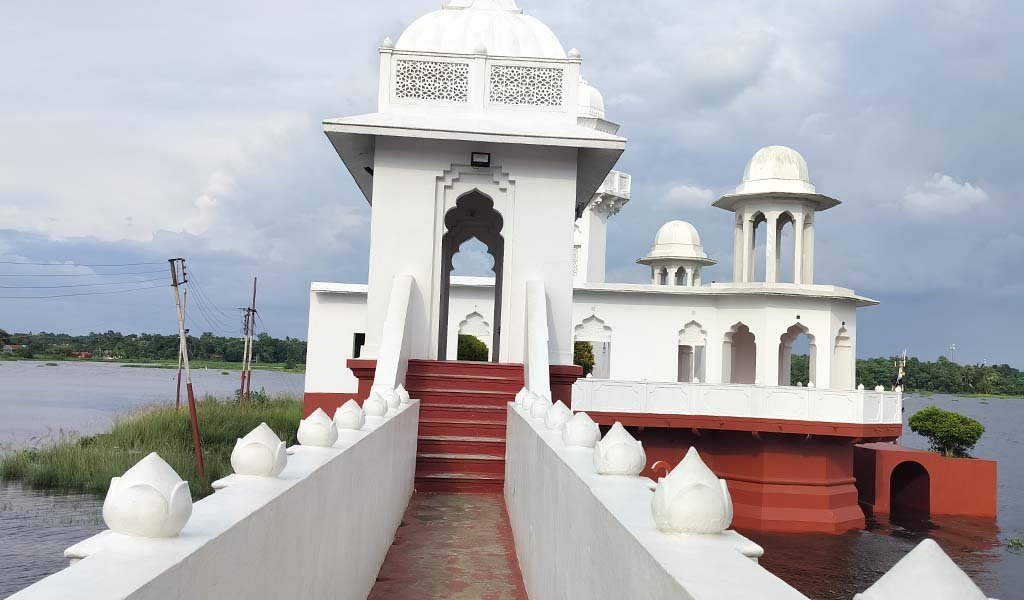 Neermahal is the second largest water palace in India